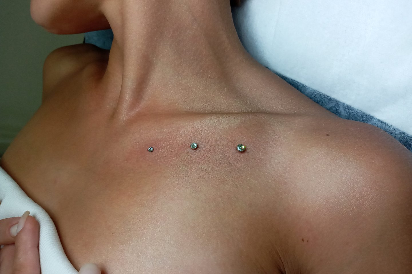 Плоскостной пирсинг (23)