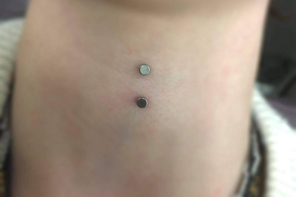 Плоскостной пирсинг (2)