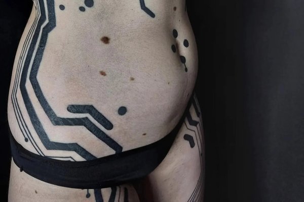 cyberpunk-tattoo-by-jackthebloody-at-pepper-in-flame-tattoo-v0-lscwnr32nnxa1